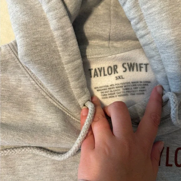 Taylor Swift Gray and Red Zip Up Sweater - Picture 5 of 6